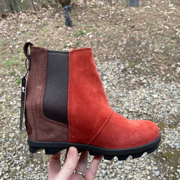 Sorel Joan Of Arctic Wedge Chelsea ll Boots Size 6 - Picture 7 of 13